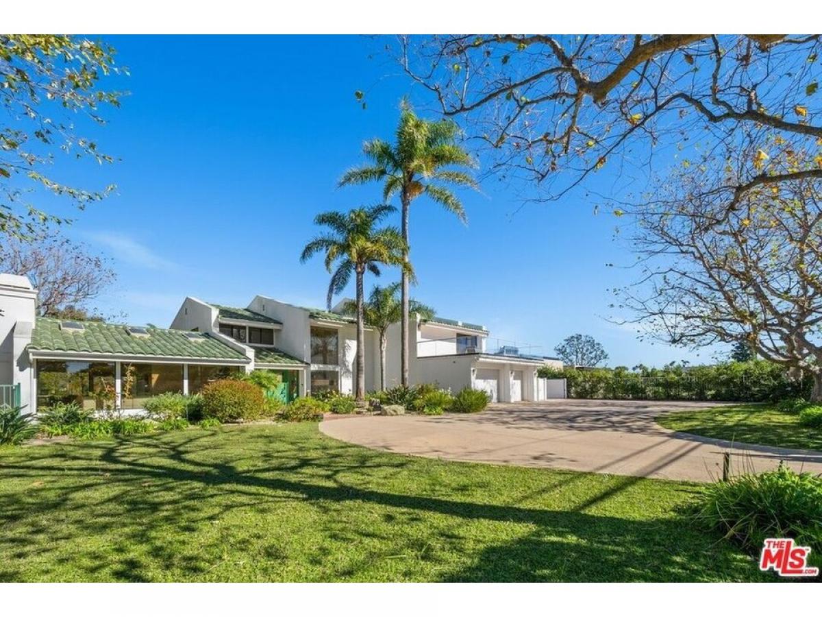 Picture of Home For Sale in Malibu, California, United States