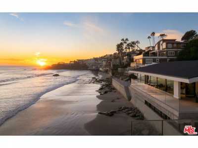 Home For Sale in Malibu, California