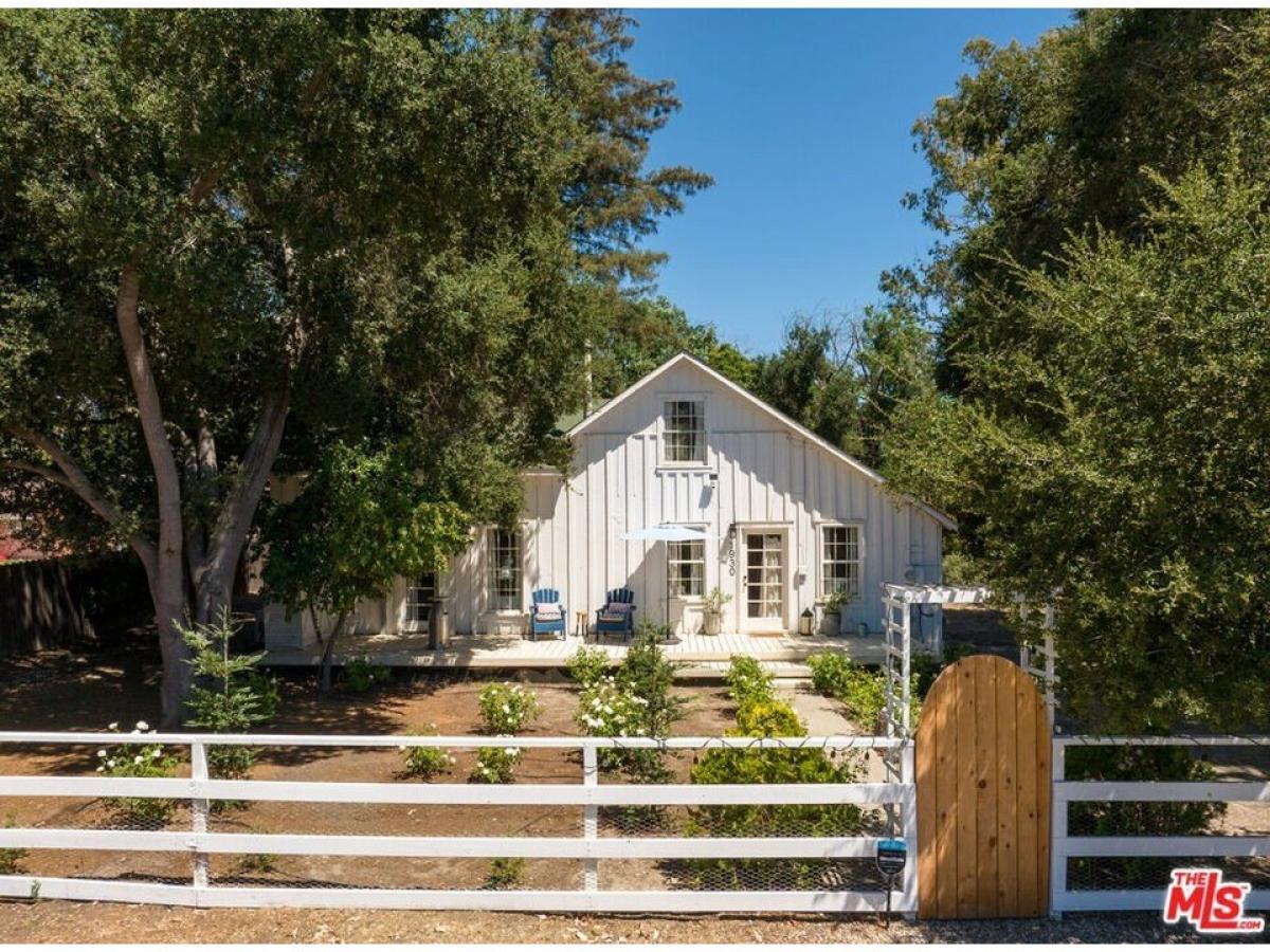 Picture of Home For Sale in Ballard, California, United States