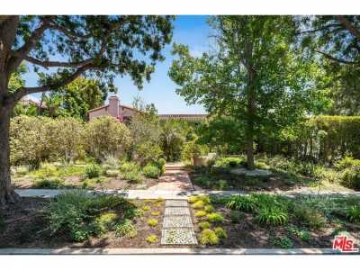 Home For Sale in Beverly Hills, California