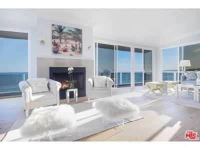 Home For Sale in Malibu, California