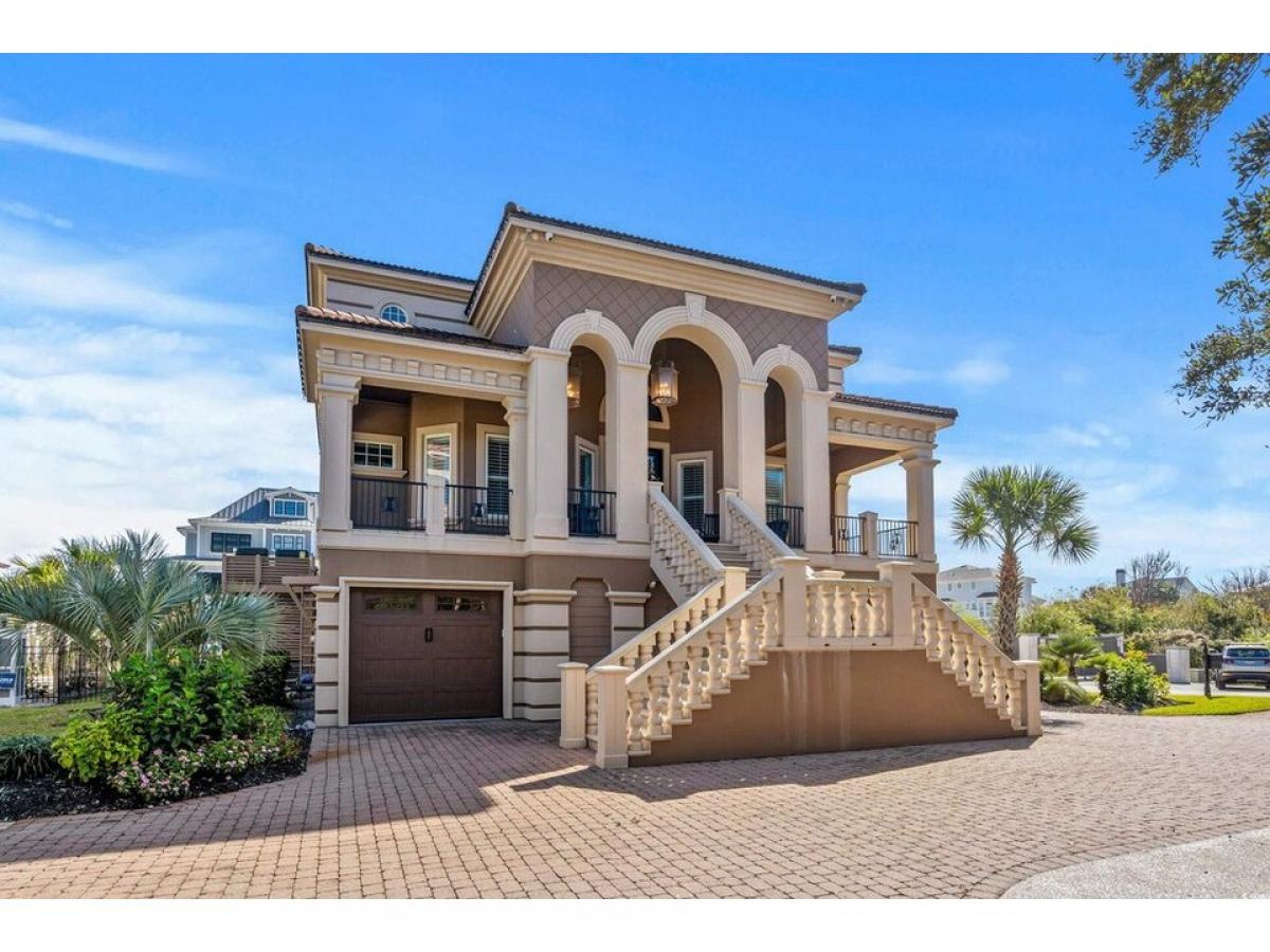 Picture of Home For Sale in Myrtle Beach, South Carolina, United States