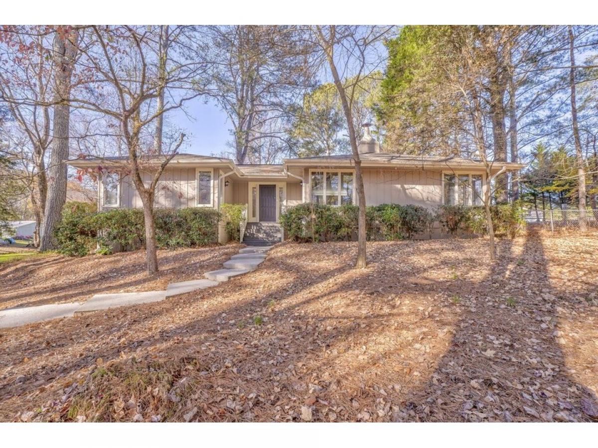 Picture of Home For Sale in Rocky Face, Georgia, United States