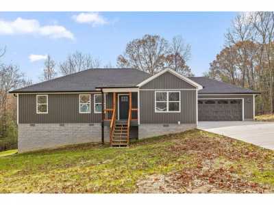 Home For Sale in Dunlap, Tennessee