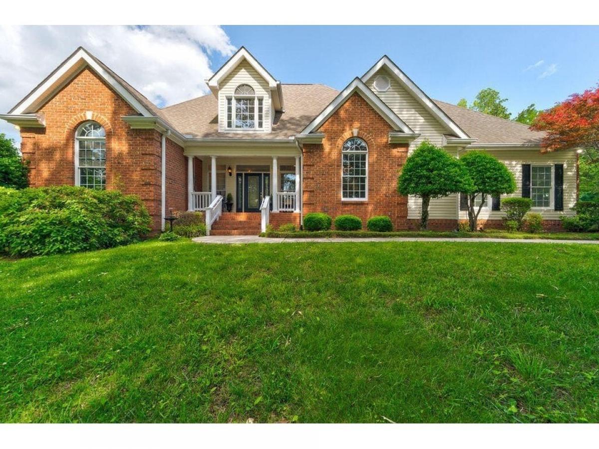 Picture of Home For Sale in Rock Spring, Georgia, United States