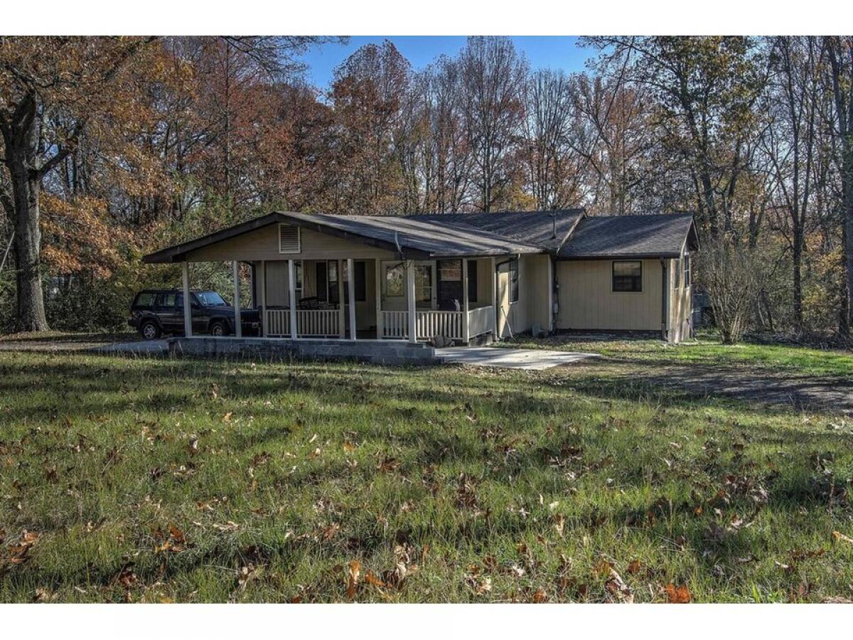 Picture of Home For Sale in Trenton, Georgia, United States