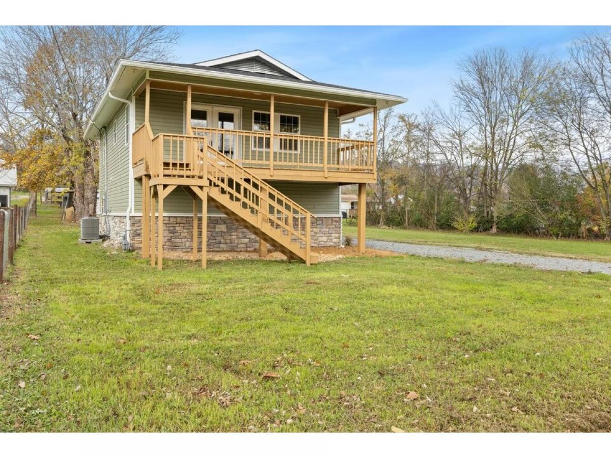 Picture of Home For Sale in Trenton, Georgia, United States