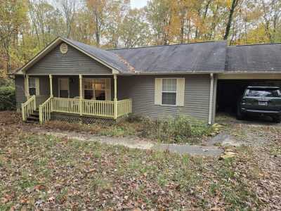 Home For Sale in Signal Mountain, Tennessee