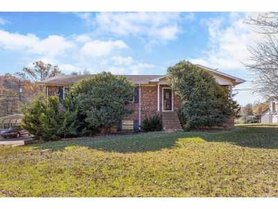 Home For Sale in South Pittsburg, Tennessee