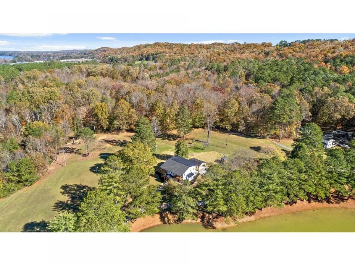 Picture of Home For Sale in Lafayette, Georgia, United States