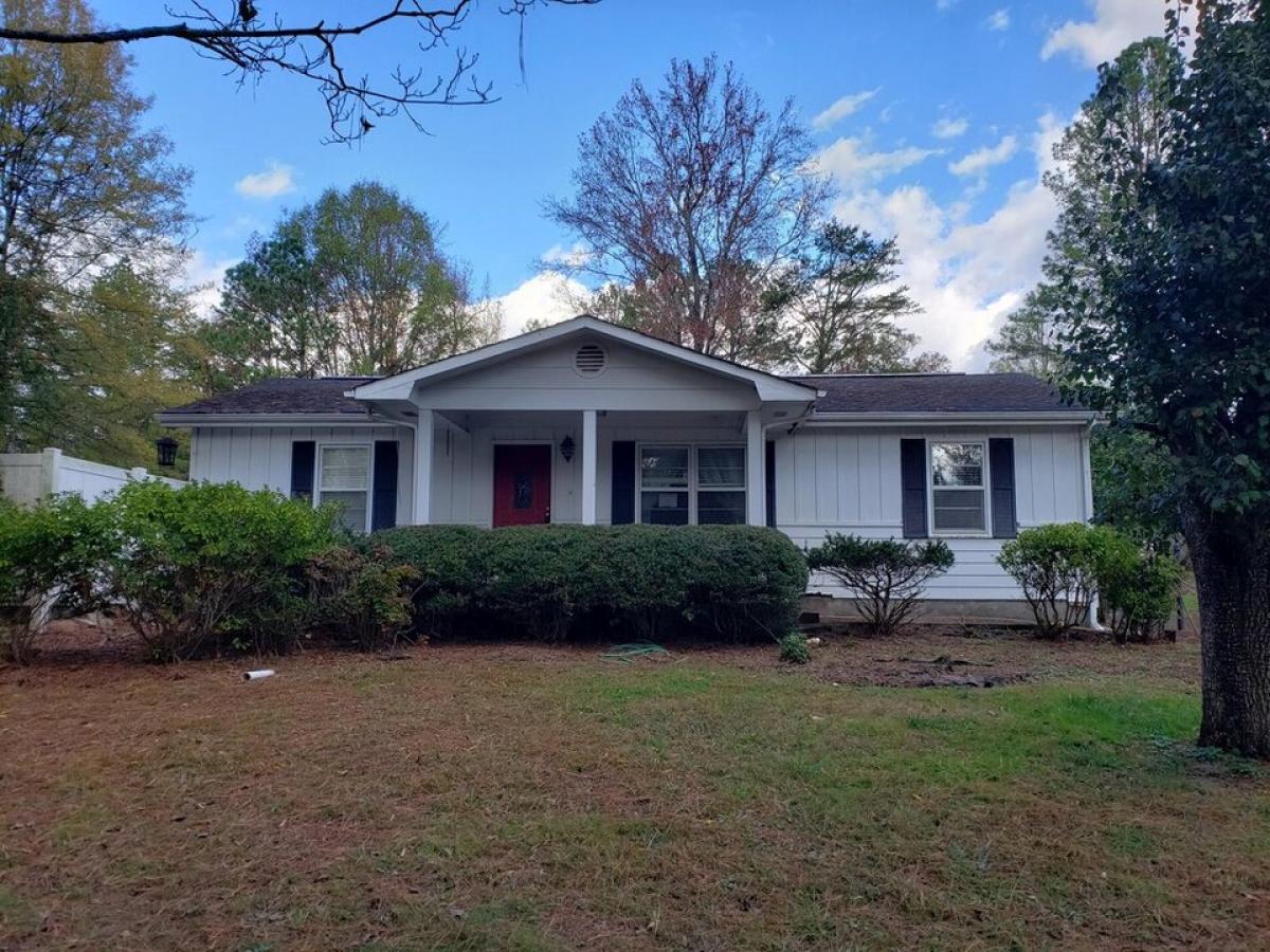 Picture of Home For Sale in Lafayette, Georgia, United States