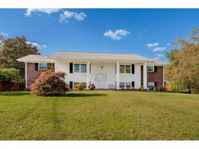 Home For Sale in Hixson, Tennessee