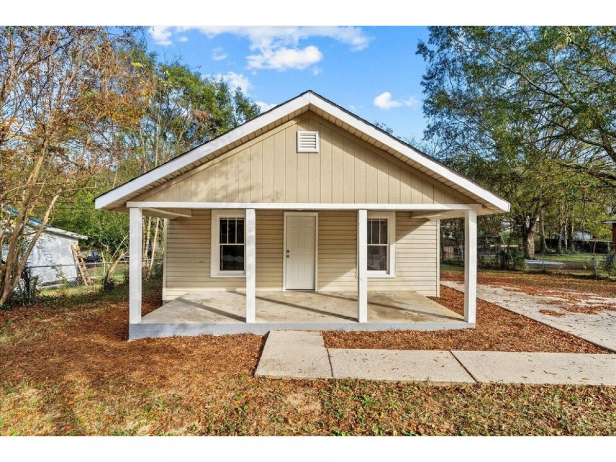 Picture of Home For Sale in Dalton, Georgia, United States