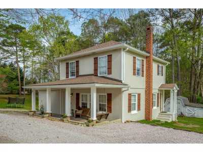 Home For Sale in Chickamauga, Georgia