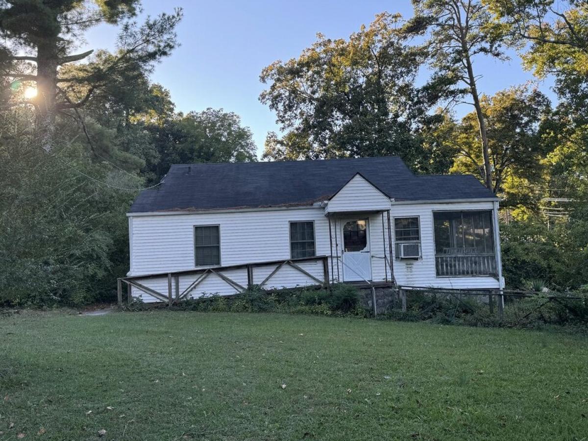 Picture of Home For Sale in Rossville, Georgia, United States