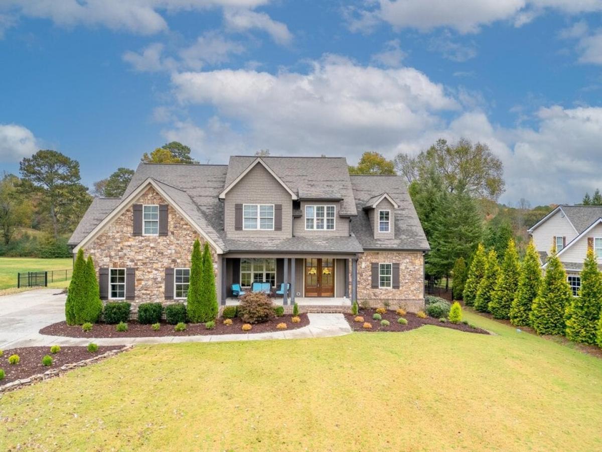 Picture of Home For Sale in Rocky Face, Georgia, United States