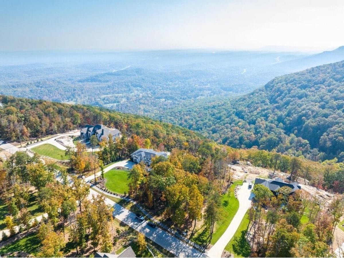 Picture of Residential Land For Sale in Signal Mountain, Tennessee, United States