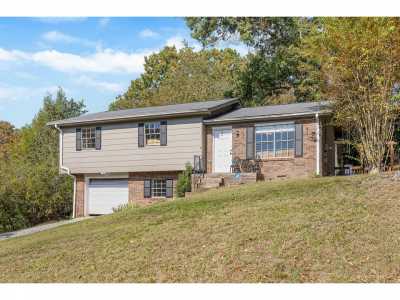 Home For Sale in Hixson, Tennessee