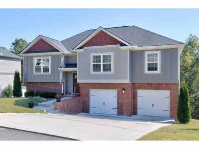 Home For Sale in Soddy Daisy, Tennessee