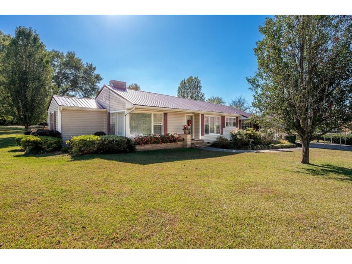 Picture of Home For Sale in Lafayette, Georgia, United States