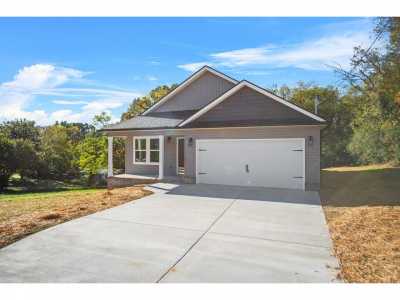 Home For Sale in Rossville, Georgia