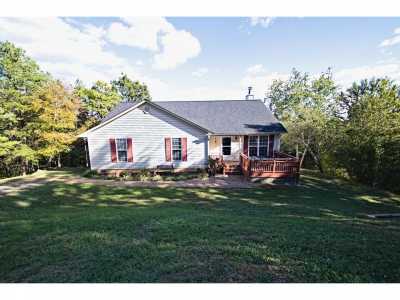 Home For Sale in Dayton, Tennessee