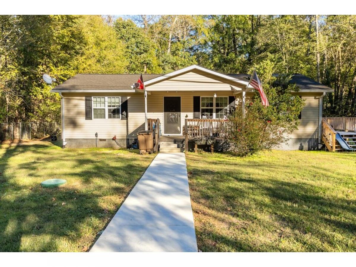 Picture of Home For Sale in Dalton, Georgia, United States