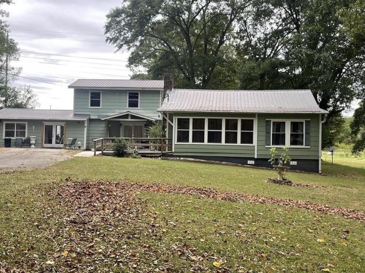 Picture of Home For Sale in Trion, Georgia, United States