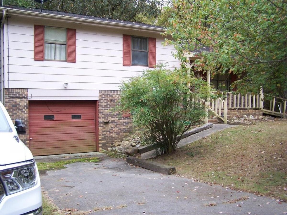 Picture of Home For Sale in Ringgold, Georgia, United States