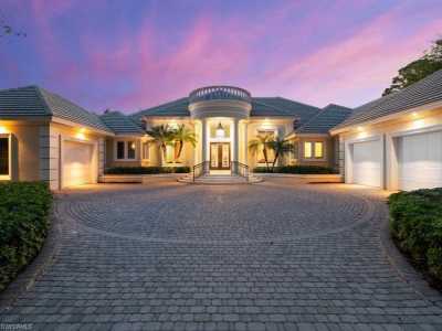 Home For Sale in Bonita Springs, Florida