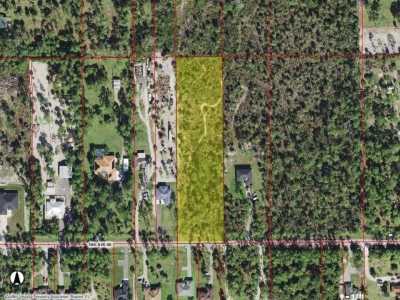 Residential Land For Sale in Naples, Florida