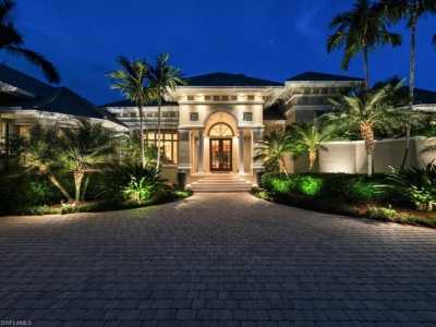 Home For Sale in Bonita Springs, Florida