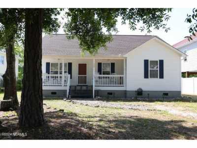 Home For Sale in Oak Island, North Carolina