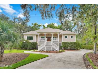 Home For Sale in Bluffton, South Carolina