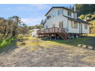 Home For Sale in Willits, California