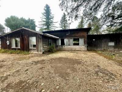 Home For Sale in Redwood Valley, California