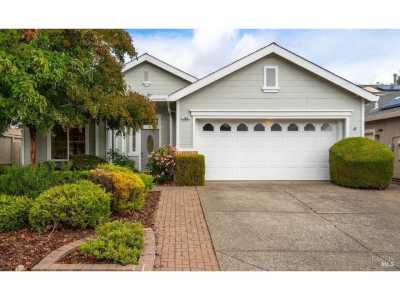 Home For Sale in Cloverdale, California