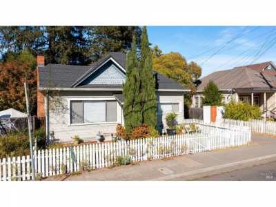 Home For Sale in Santa Rosa, California