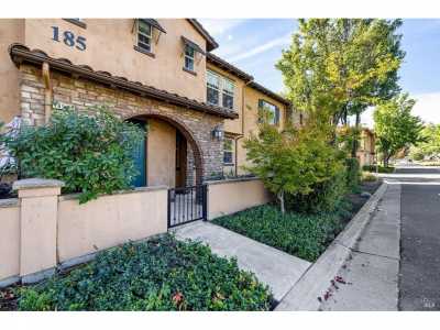 Home For Sale in Cloverdale, California