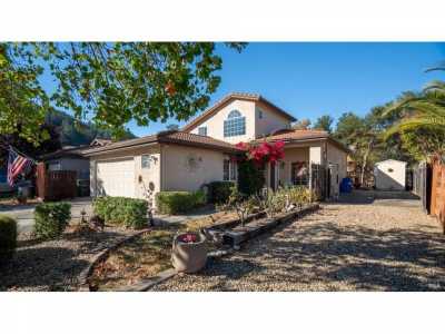 Home For Sale in Cloverdale, California