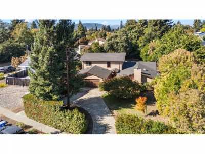 Home For Sale in Napa, California