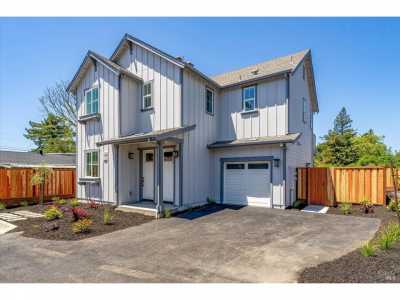 Home For Sale in Santa Rosa, California