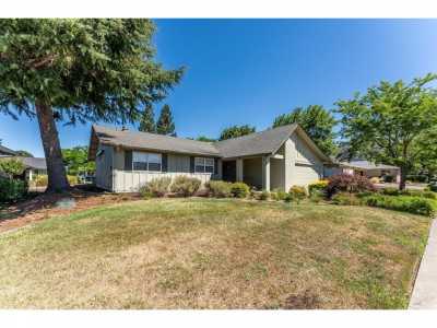 Home For Sale in Santa Rosa, California