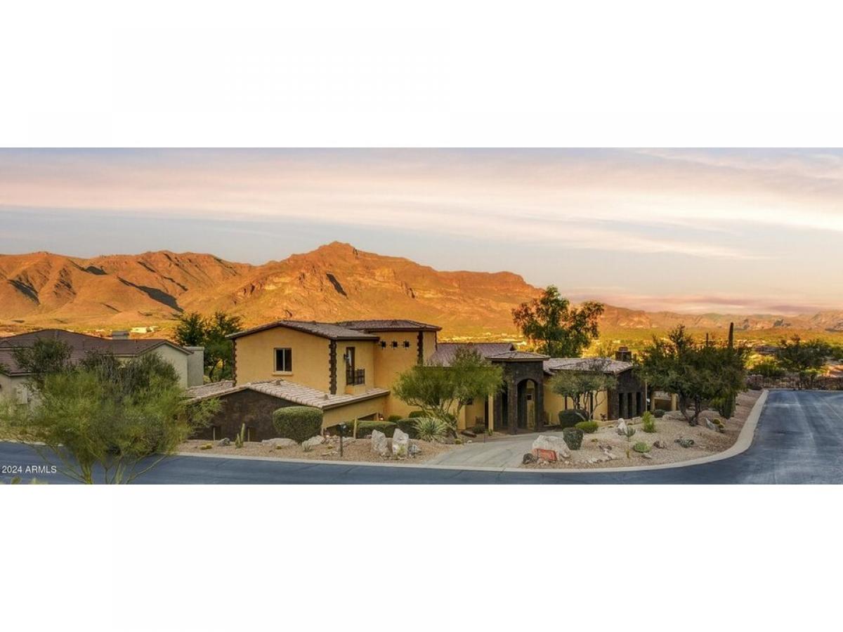 Picture of Home For Sale in Gold Canyon, Arizona, United States