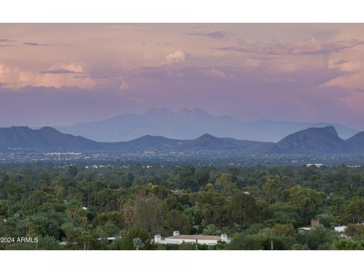 Picture of Residential Land For Sale in Paradise Valley, Arizona, United States