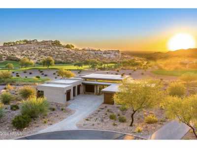 Home For Sale in Gold Canyon, Arizona