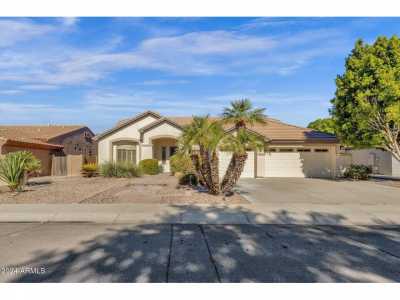 Home For Sale in Chandler, Arizona