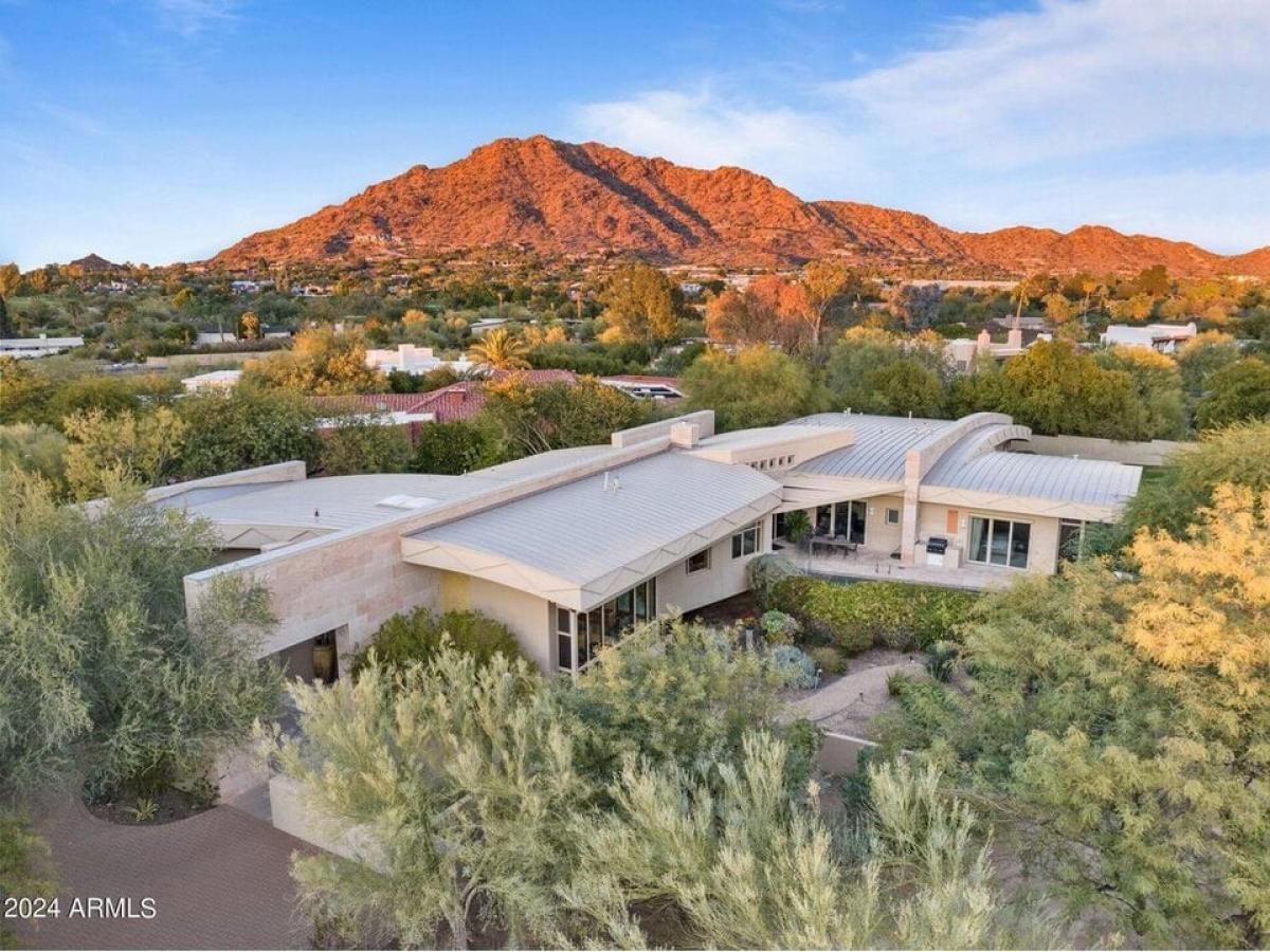 Picture of Home For Sale in Paradise Valley, Arizona, United States