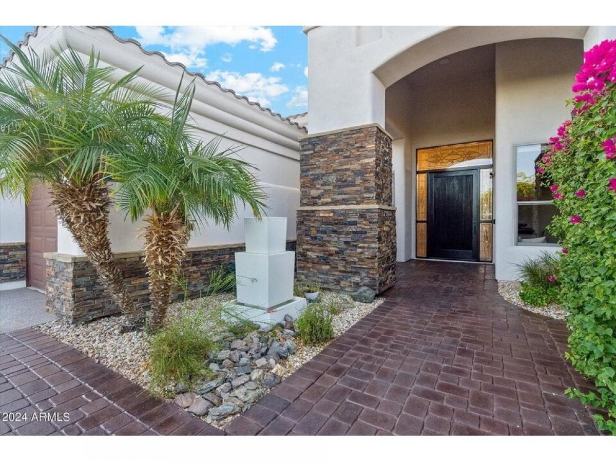 Picture of Home For Sale in Phoenix, Arizona, United States