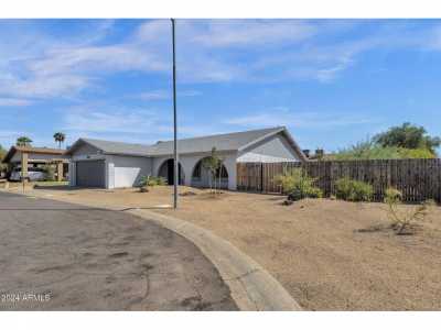 Home For Sale in Phoenix, Arizona